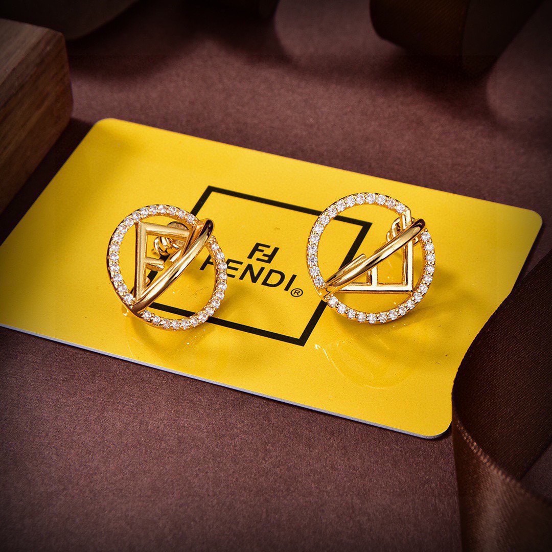19 FENDI