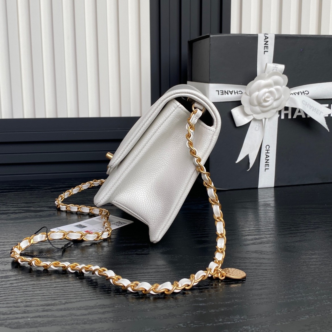 116 CHANEL AS5186