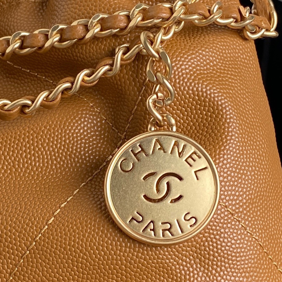 094 CHANEL AS3980