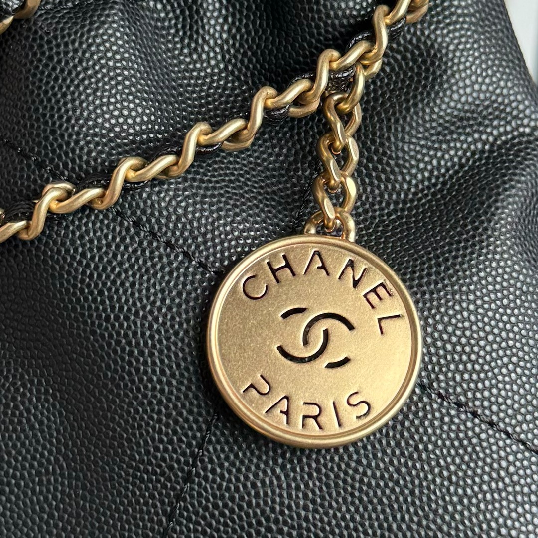 093 CHANEL AS3980