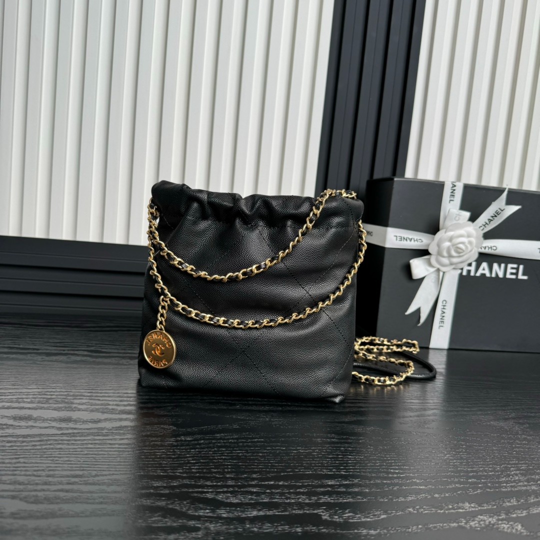 093 CHANEL AS3980