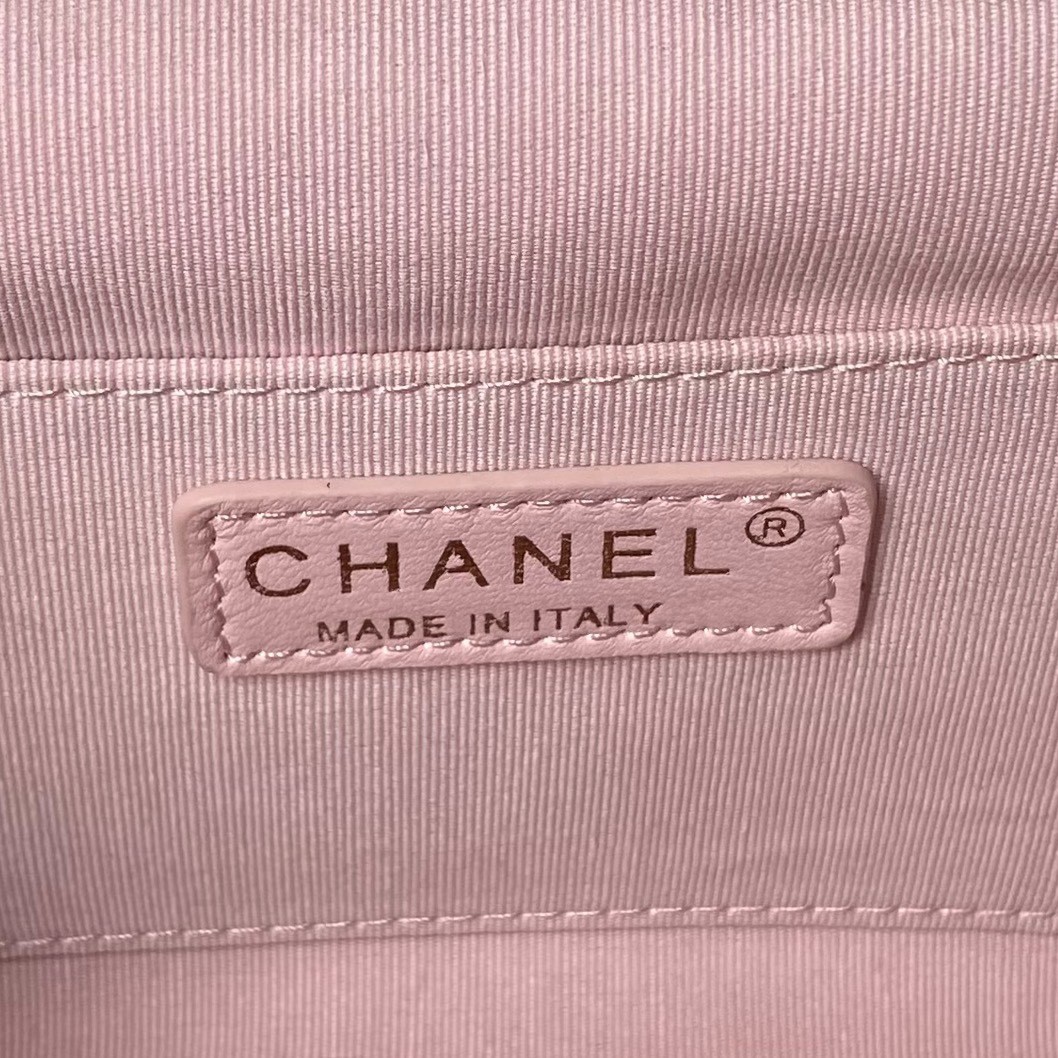 079 CHANEL AS4717