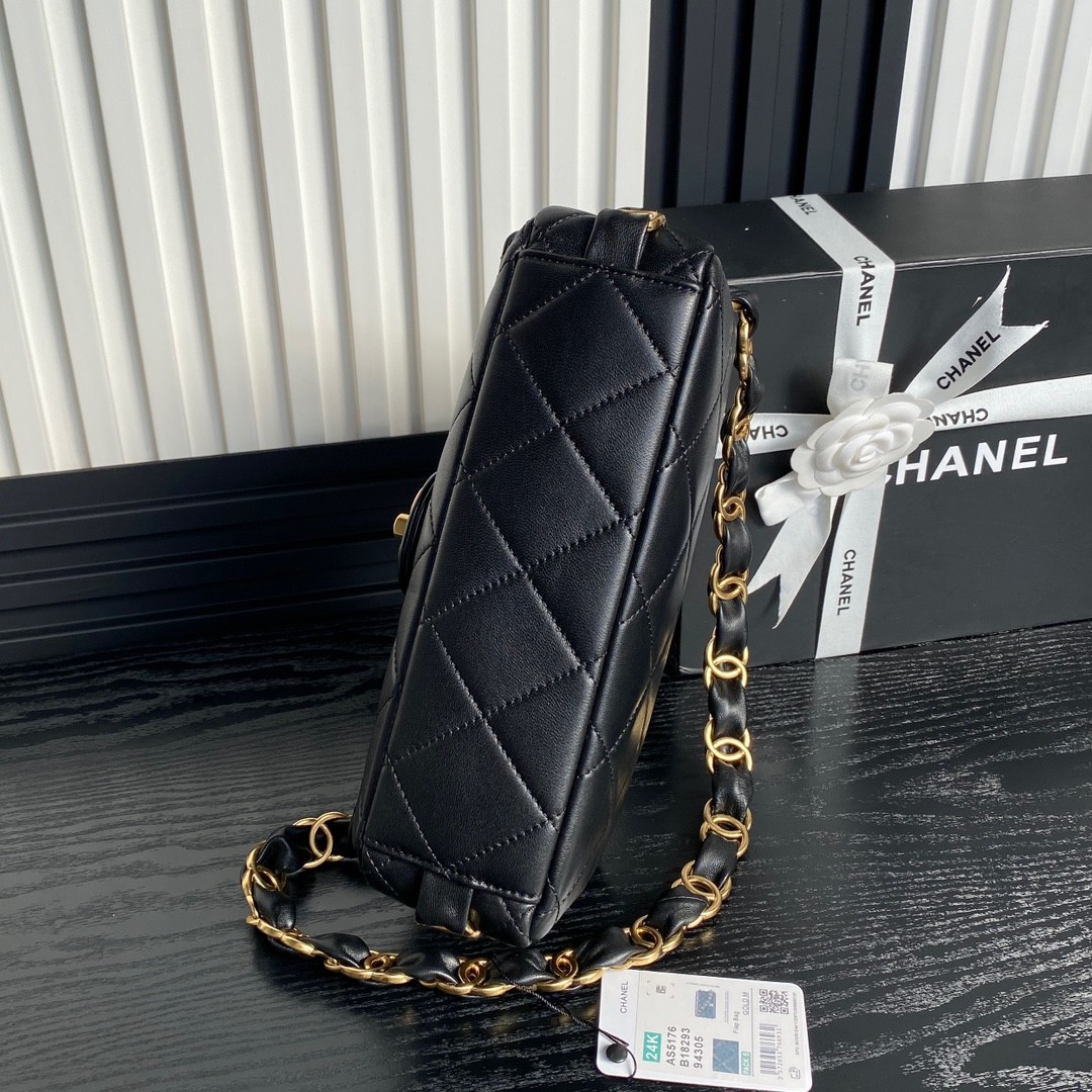 055 CHANEL  AS5176