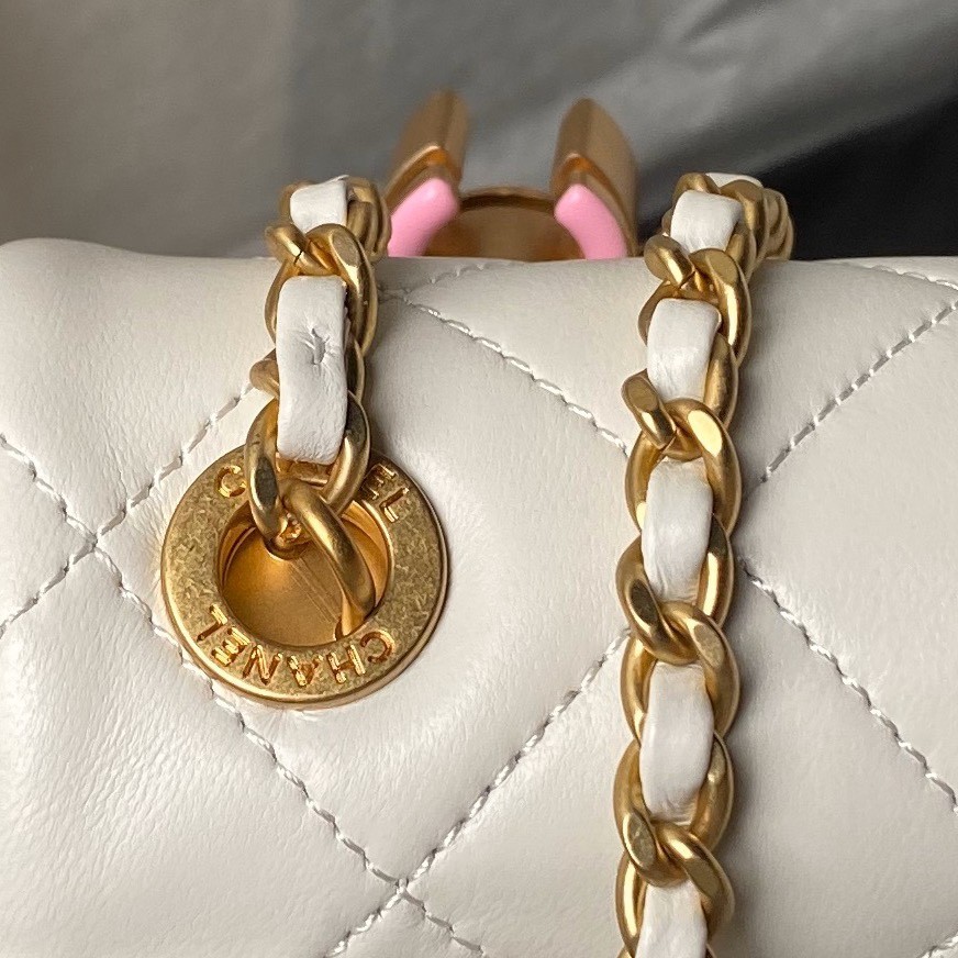 040 CHANEL AS4967