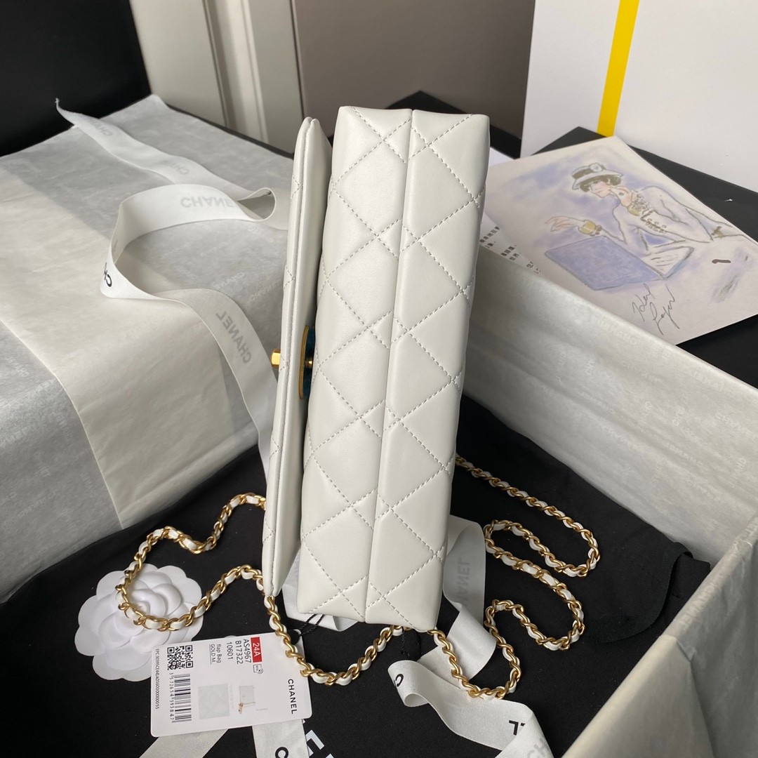 040 CHANEL AS4967