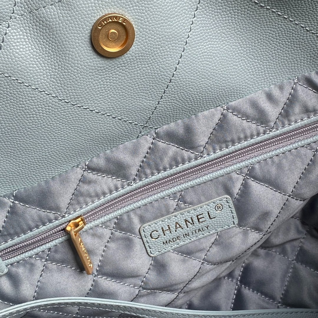 008 CHANEL AS3261