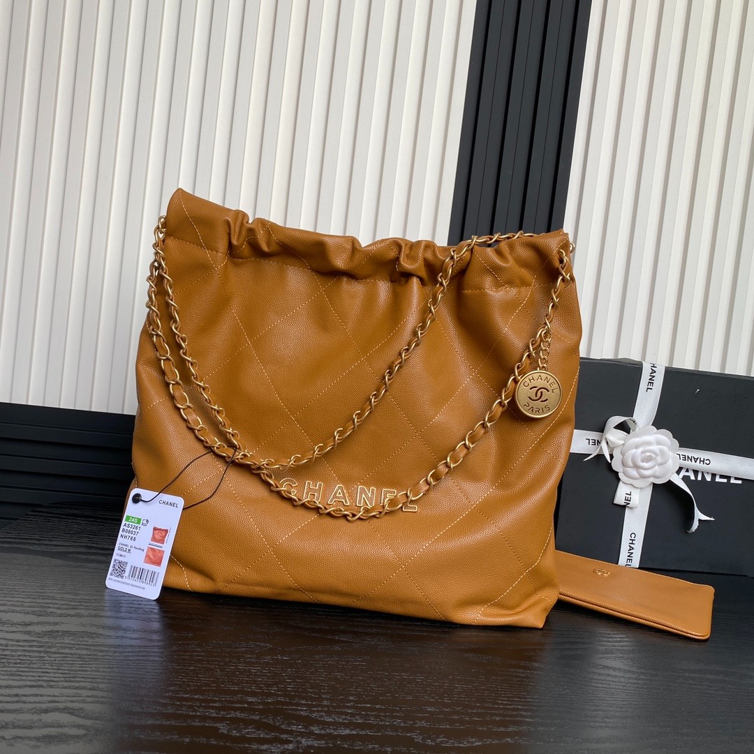 006 CHANEL AS3261