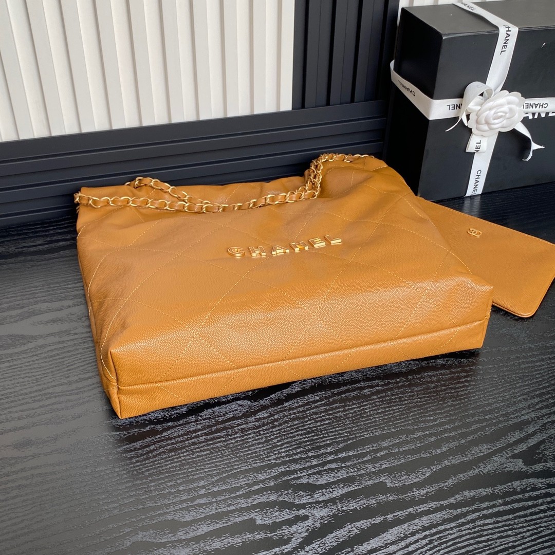 006 CHANEL AS3261