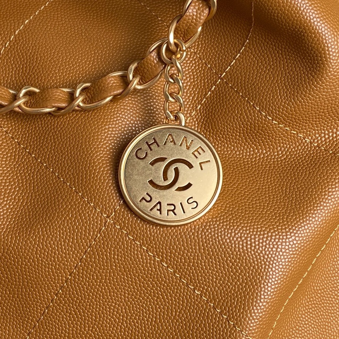 006 CHANEL AS3261
