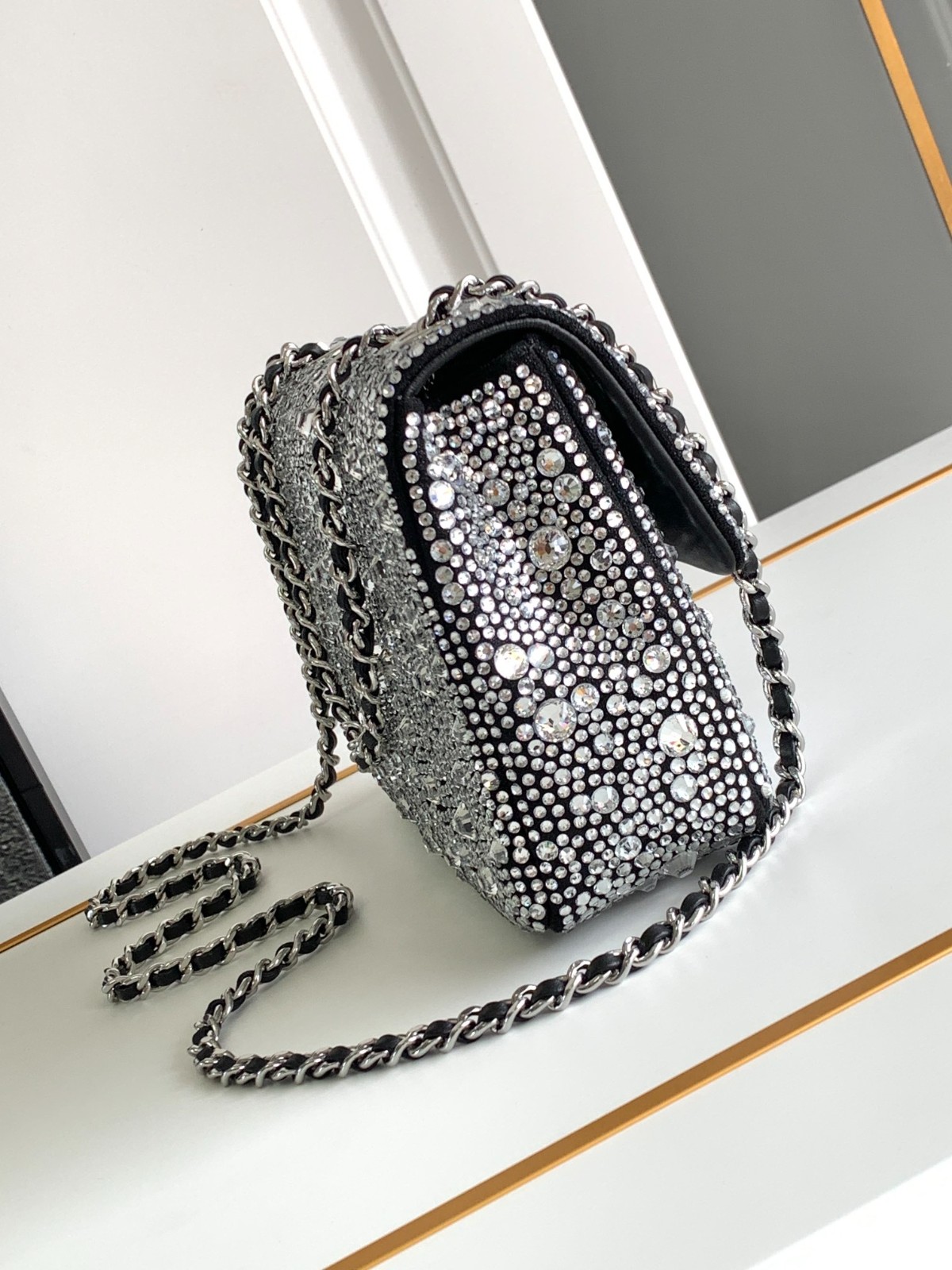 002 CHANEL 4142