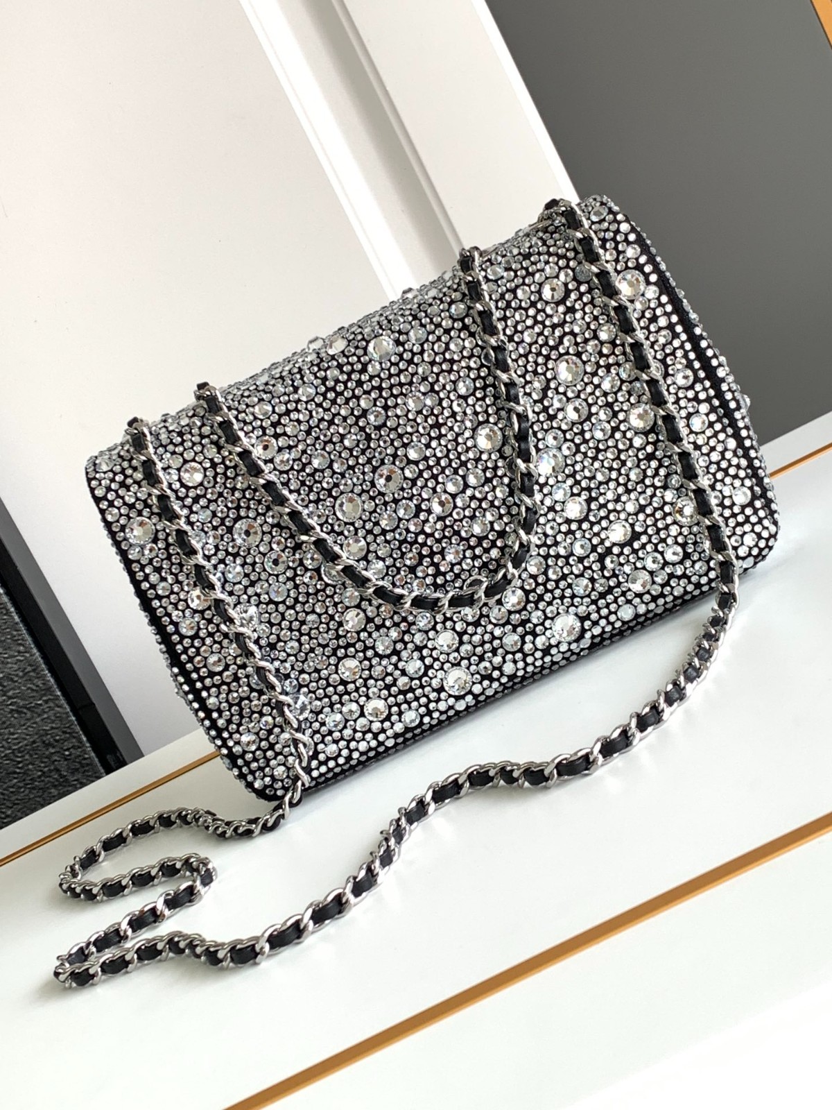 002 CHANEL 4142