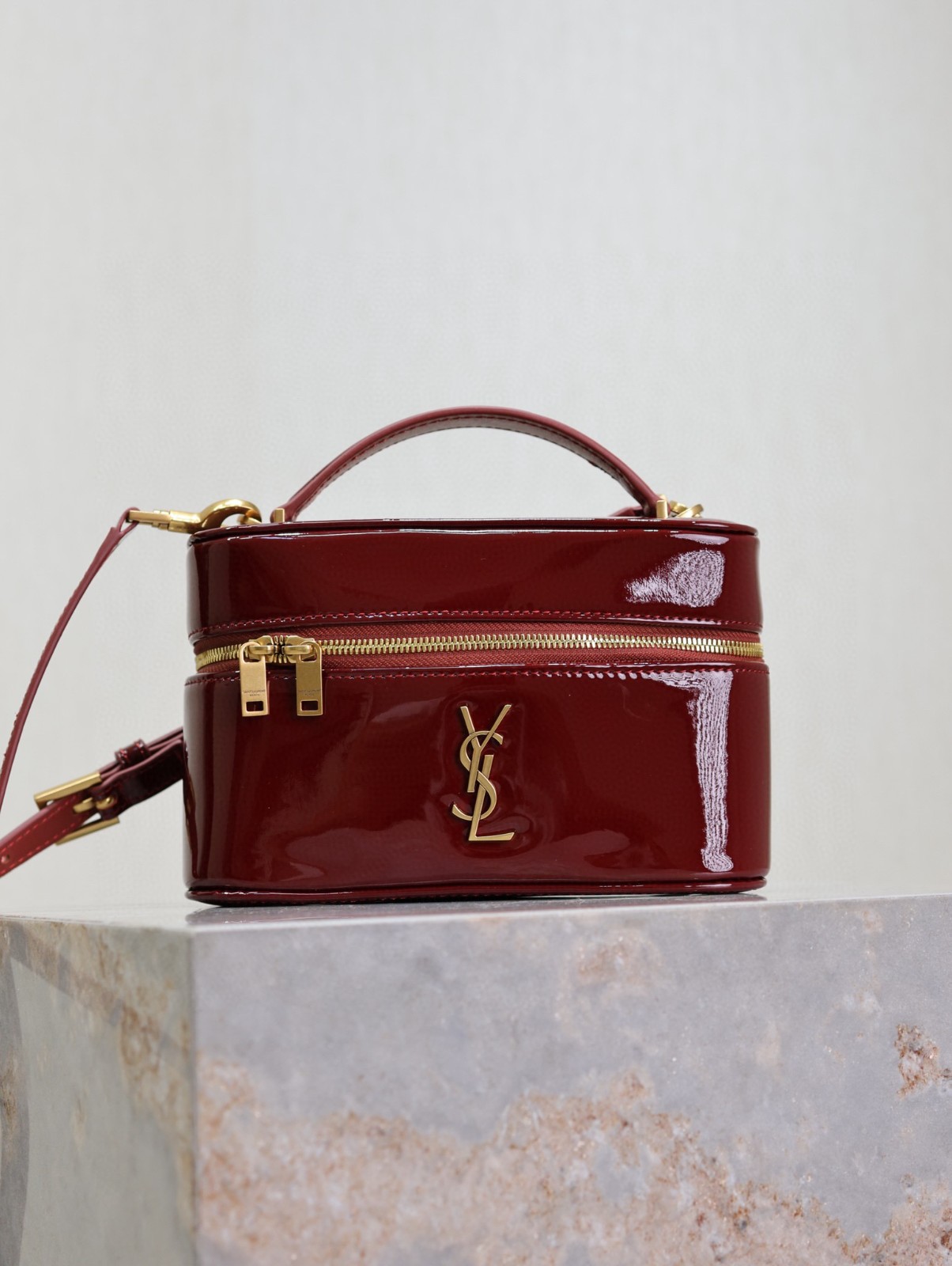 66 YSL 766731