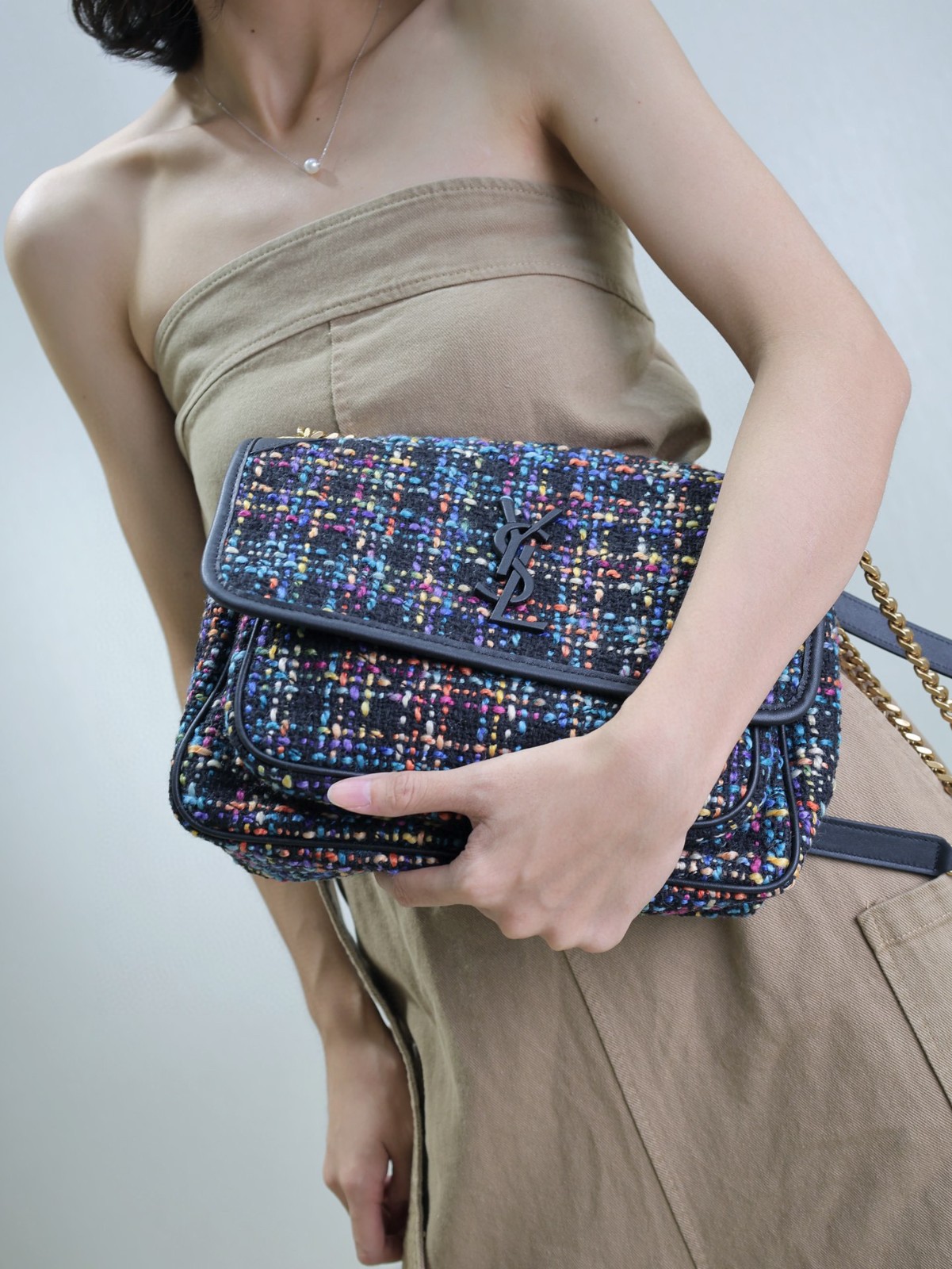 60 YSL 633158