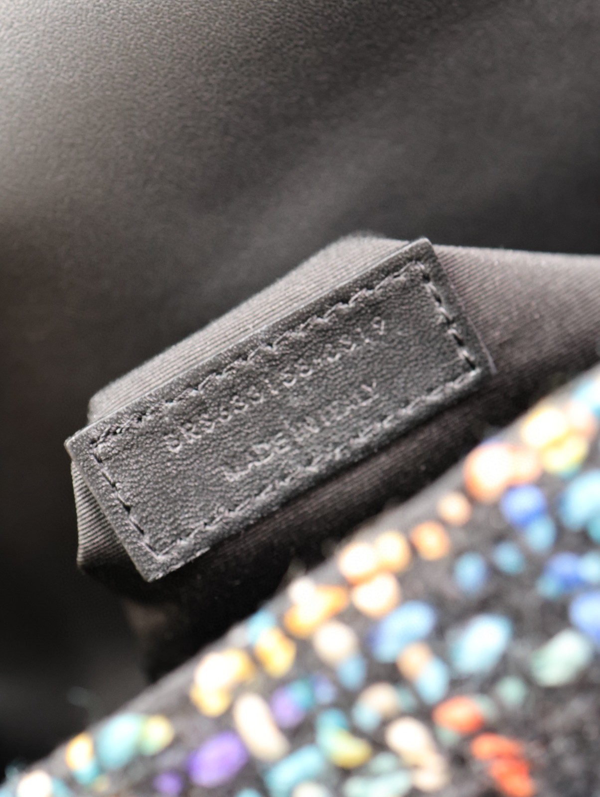 60 YSL 633158