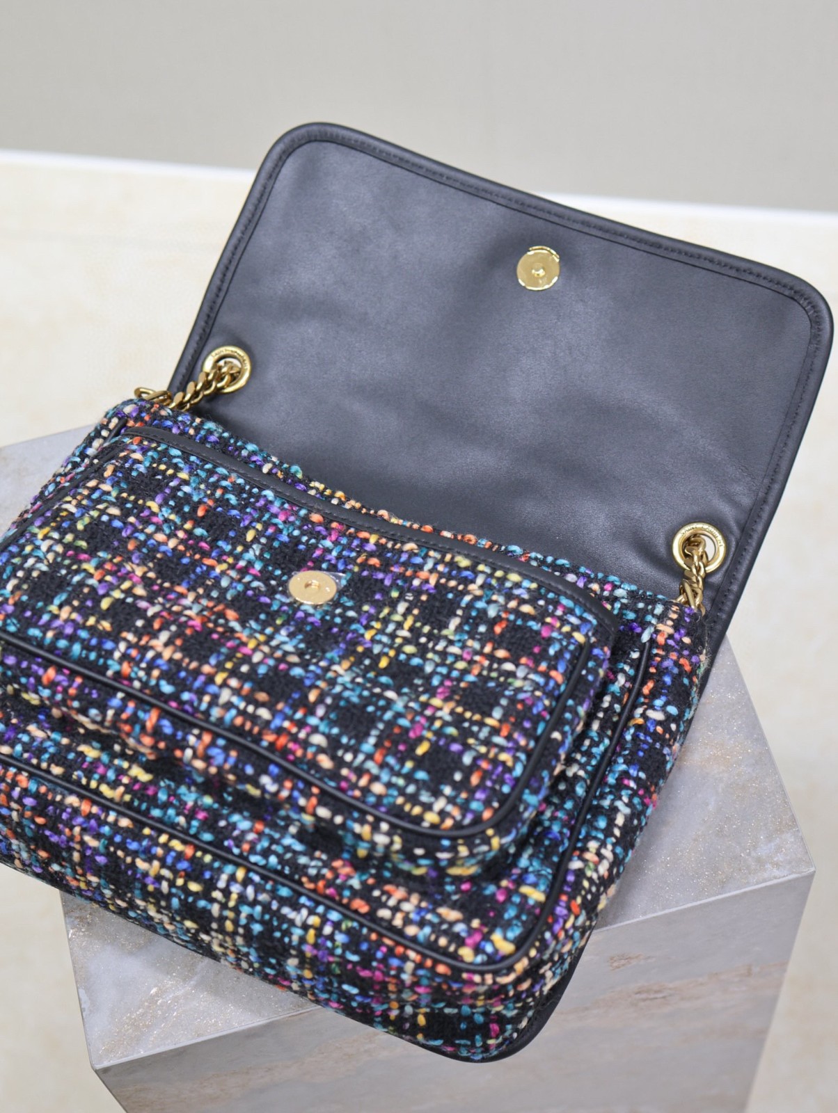 60 YSL 633158