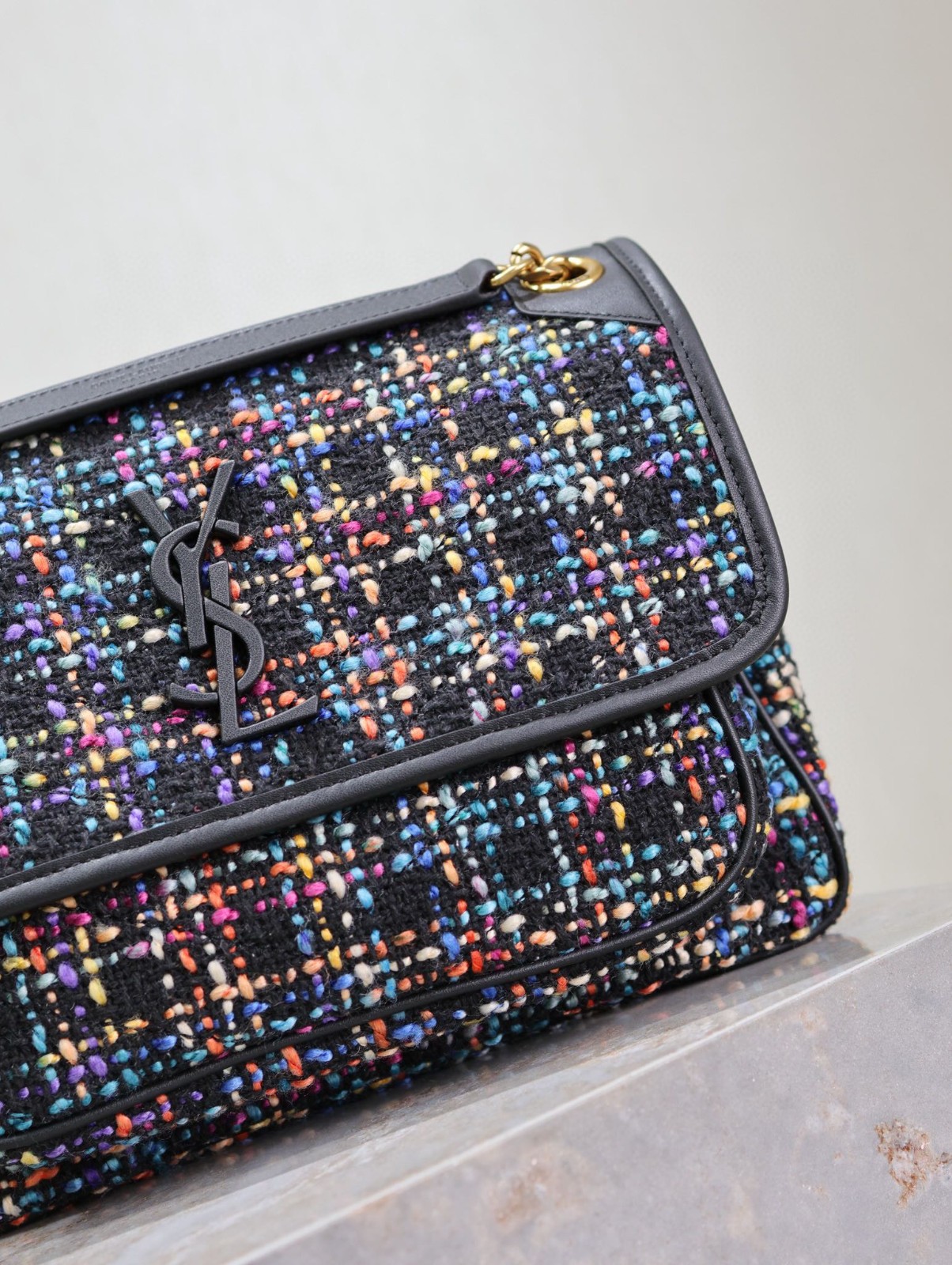 60 YSL 633158