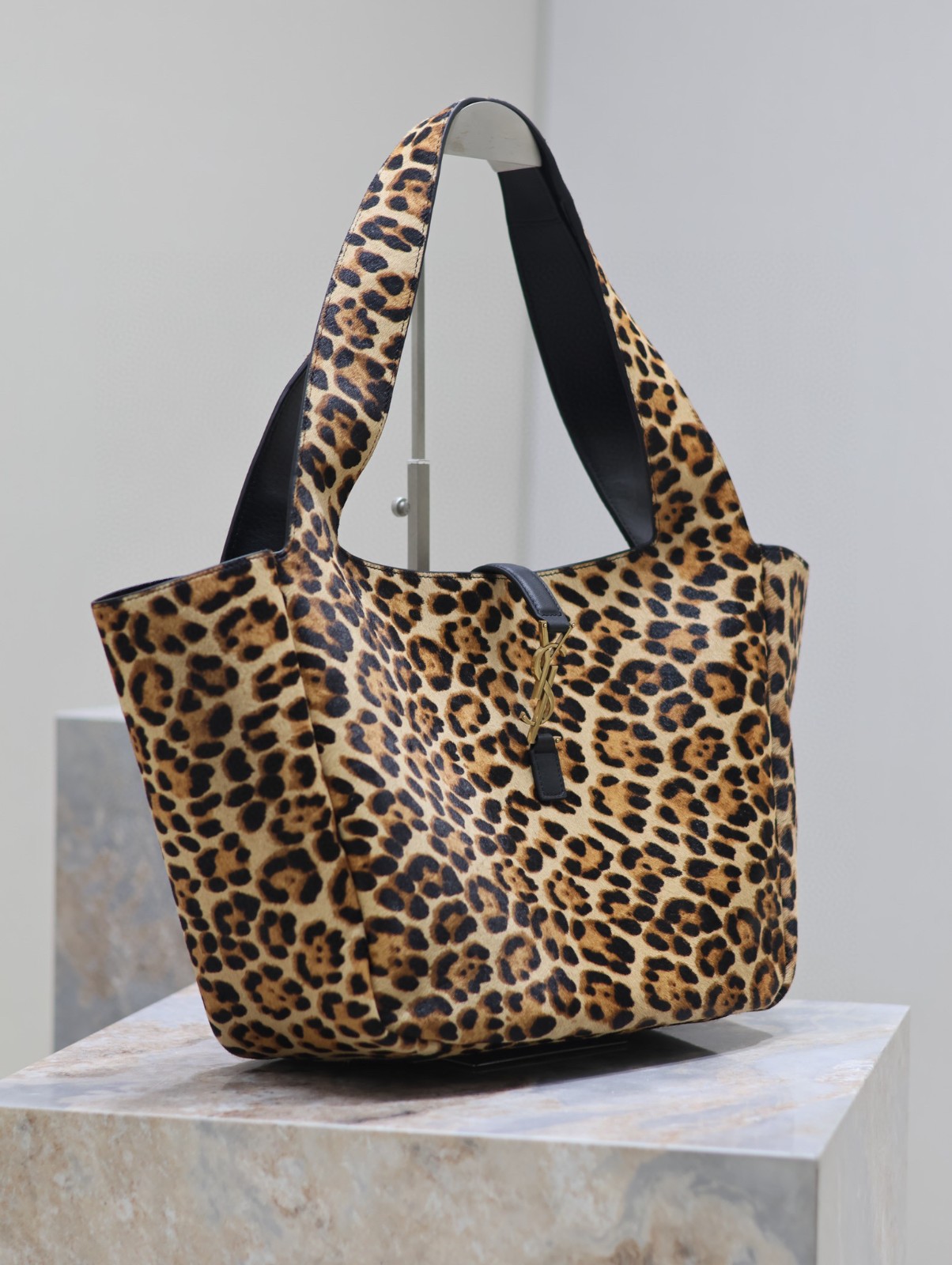 45 YSL 763435