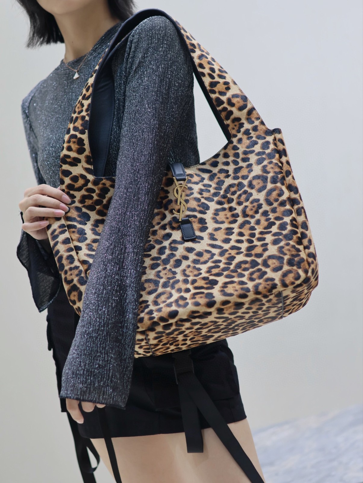 45 YSL 763435