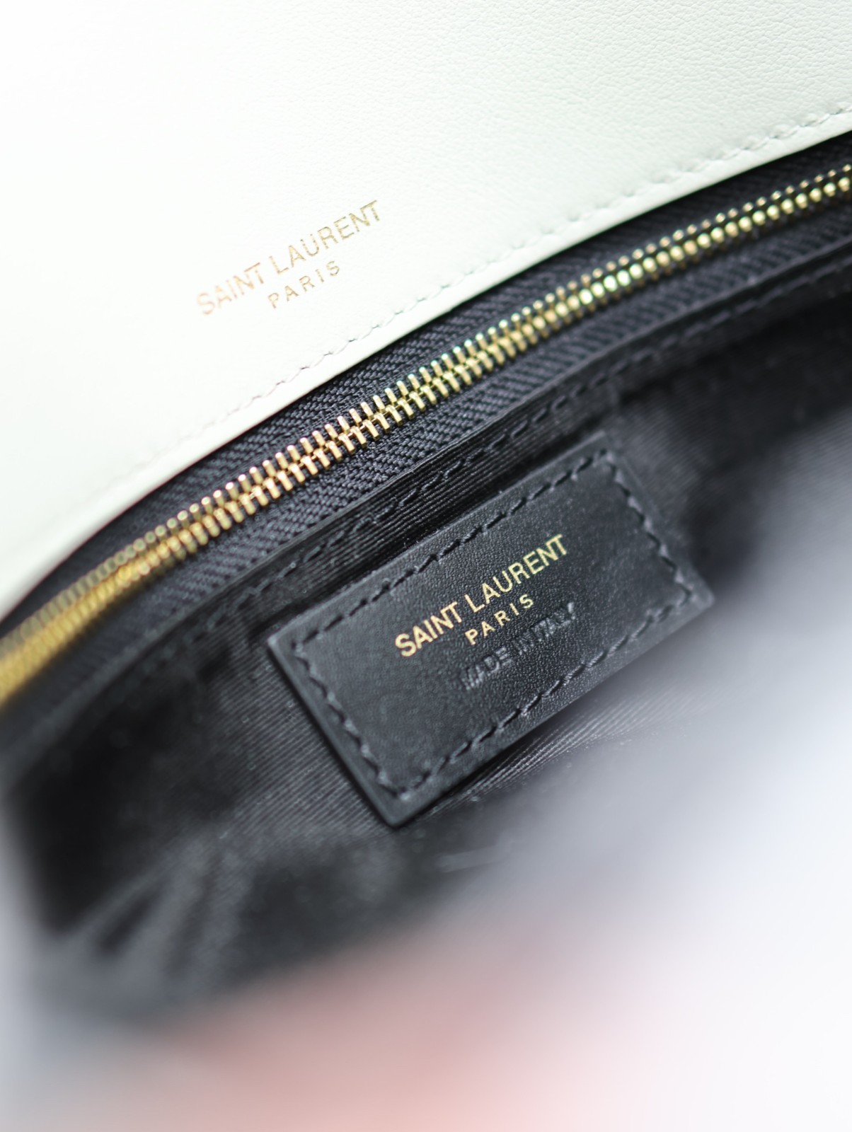 42 YSL 755857 498830 633158