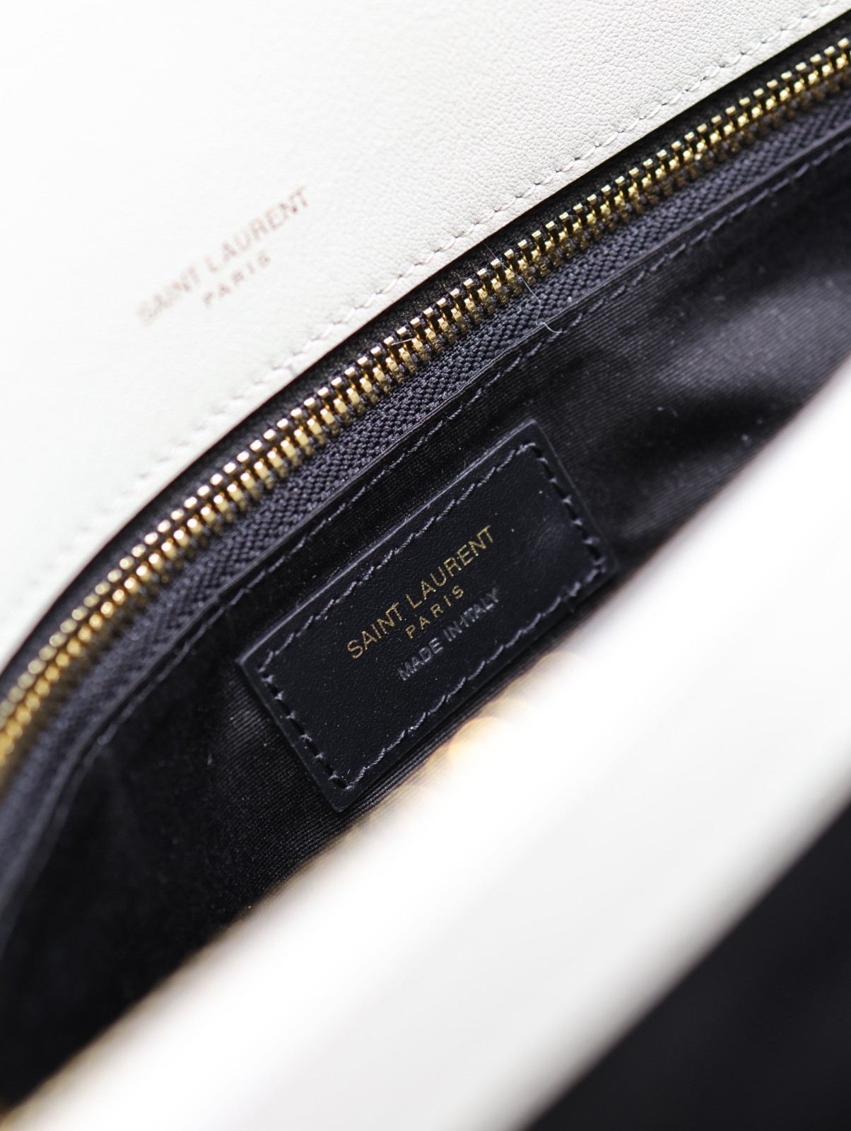 42 YSL 755857 498830 633158