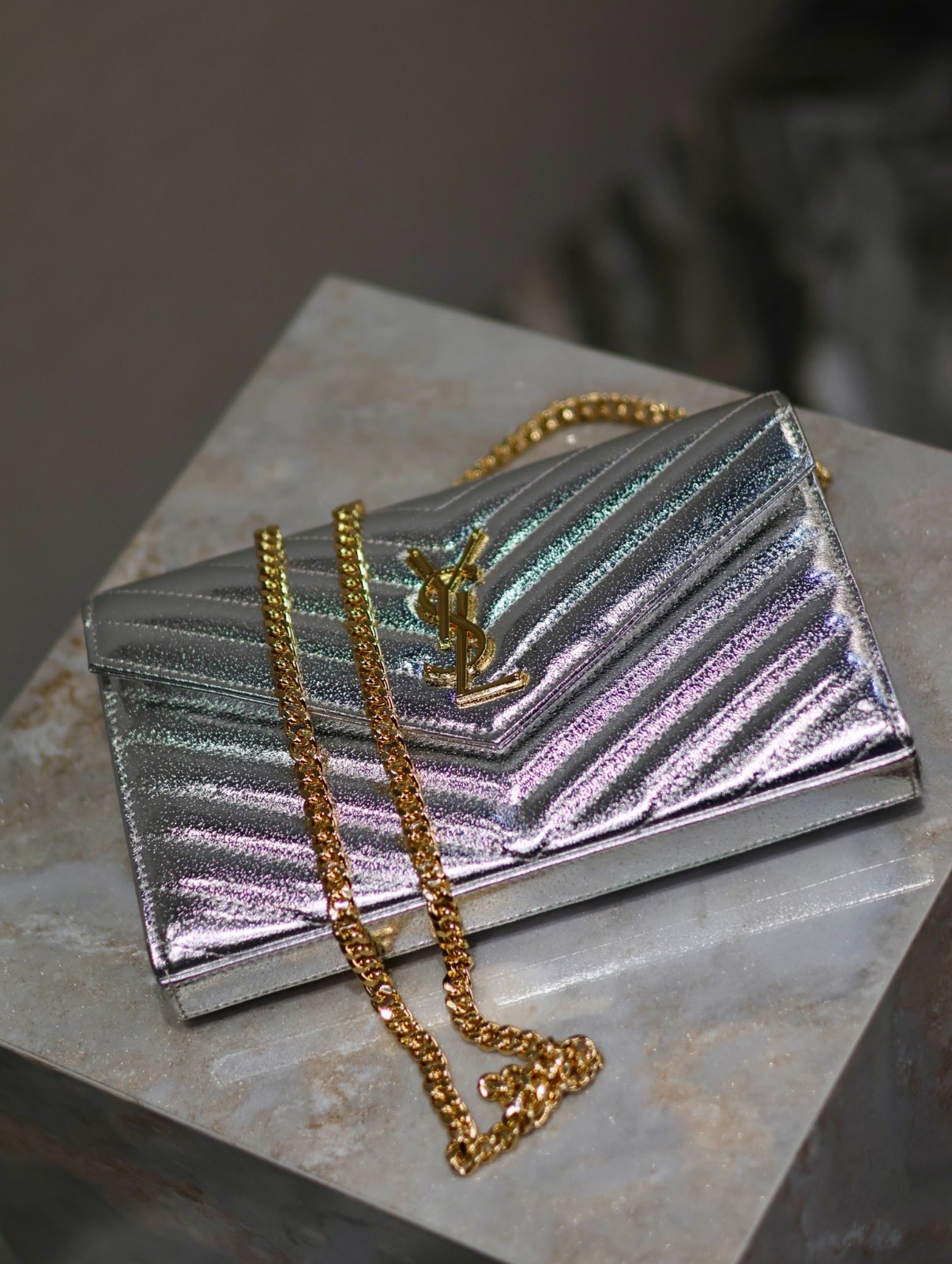 16 YSL 377828 银色金扣钻石纹