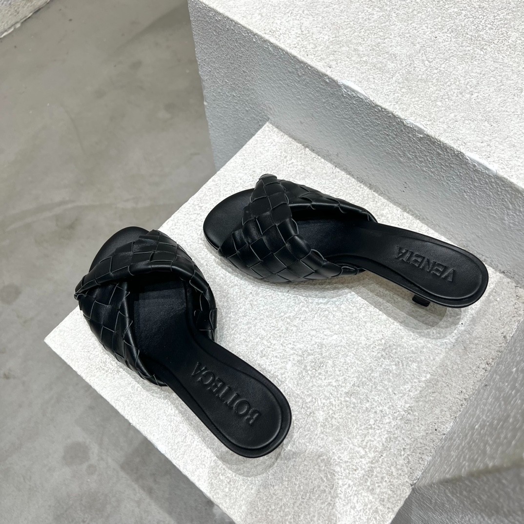 016 36123124 size 35-41