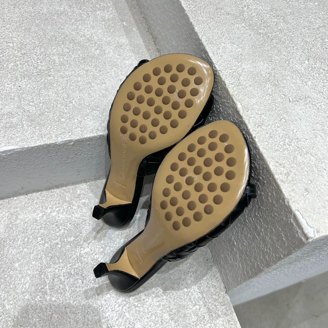 016 36123124 size 35-41