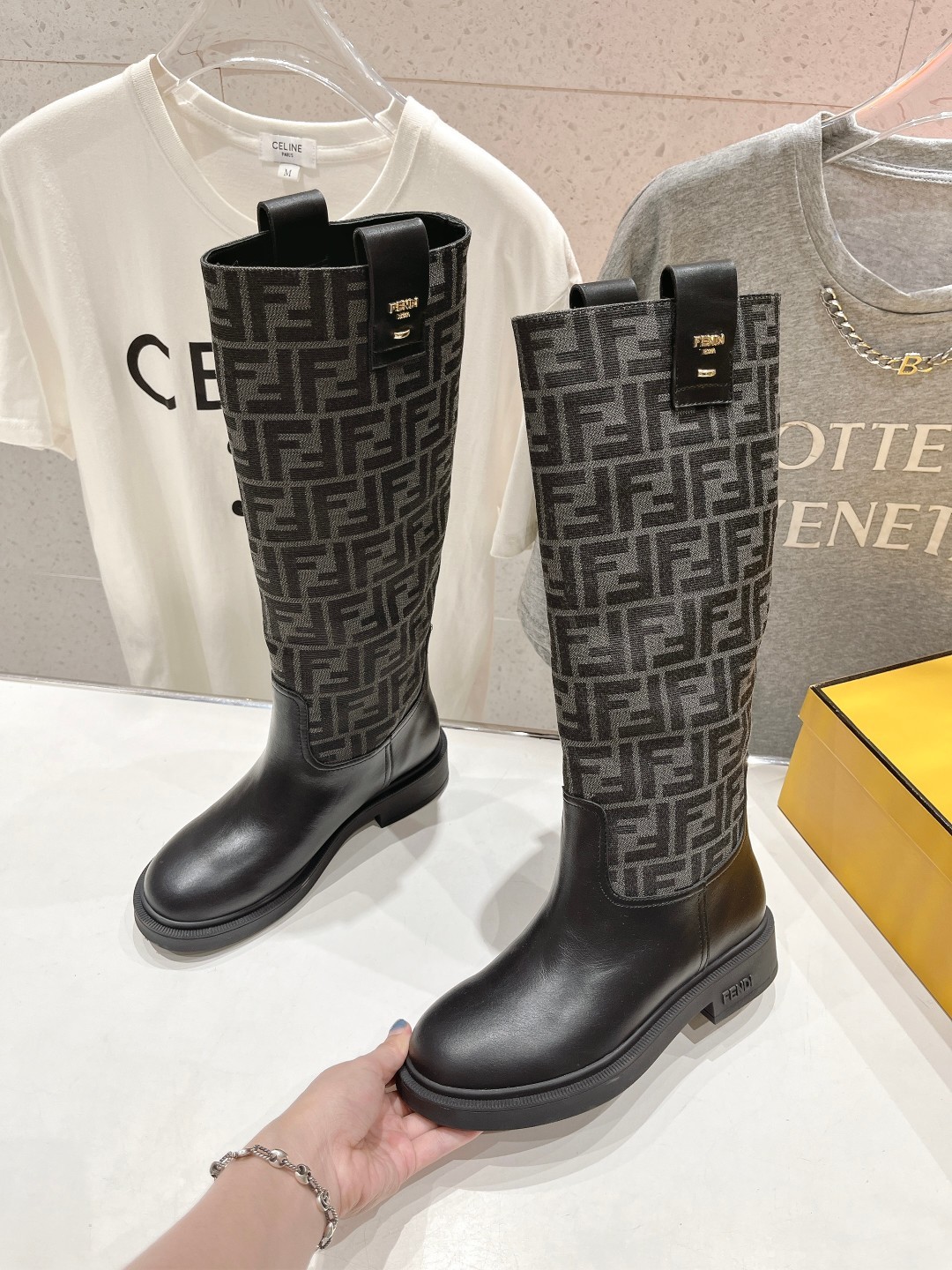 032 44123142 size 35-41