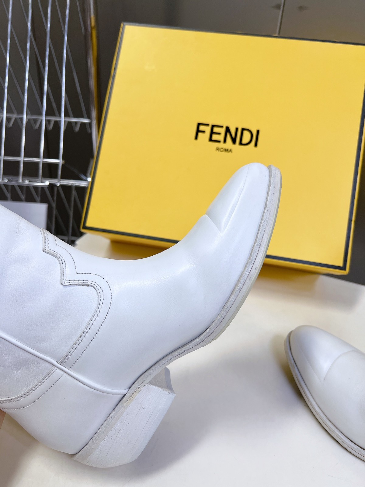 027 52123163 size 35-41