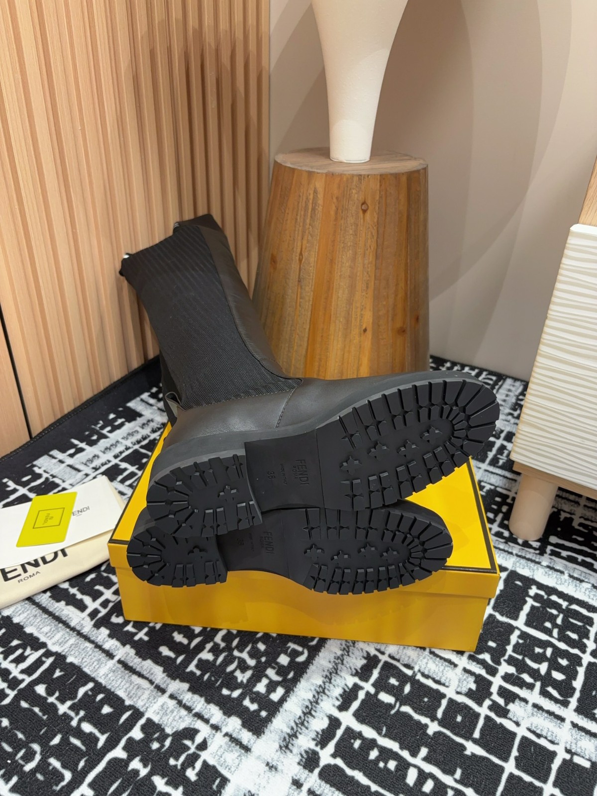 011 42123138 size 35-41