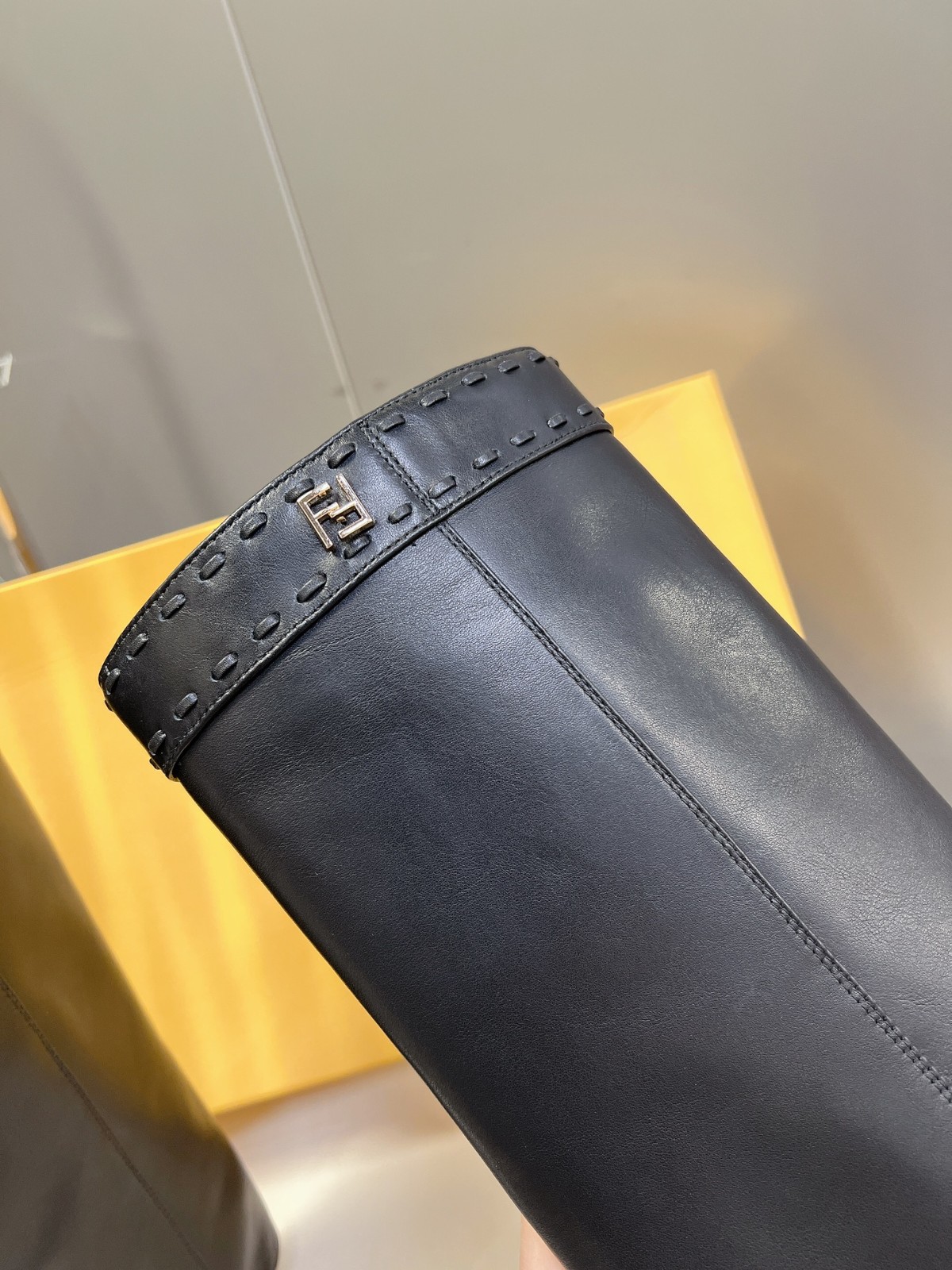 009 52123164 size 35-41
