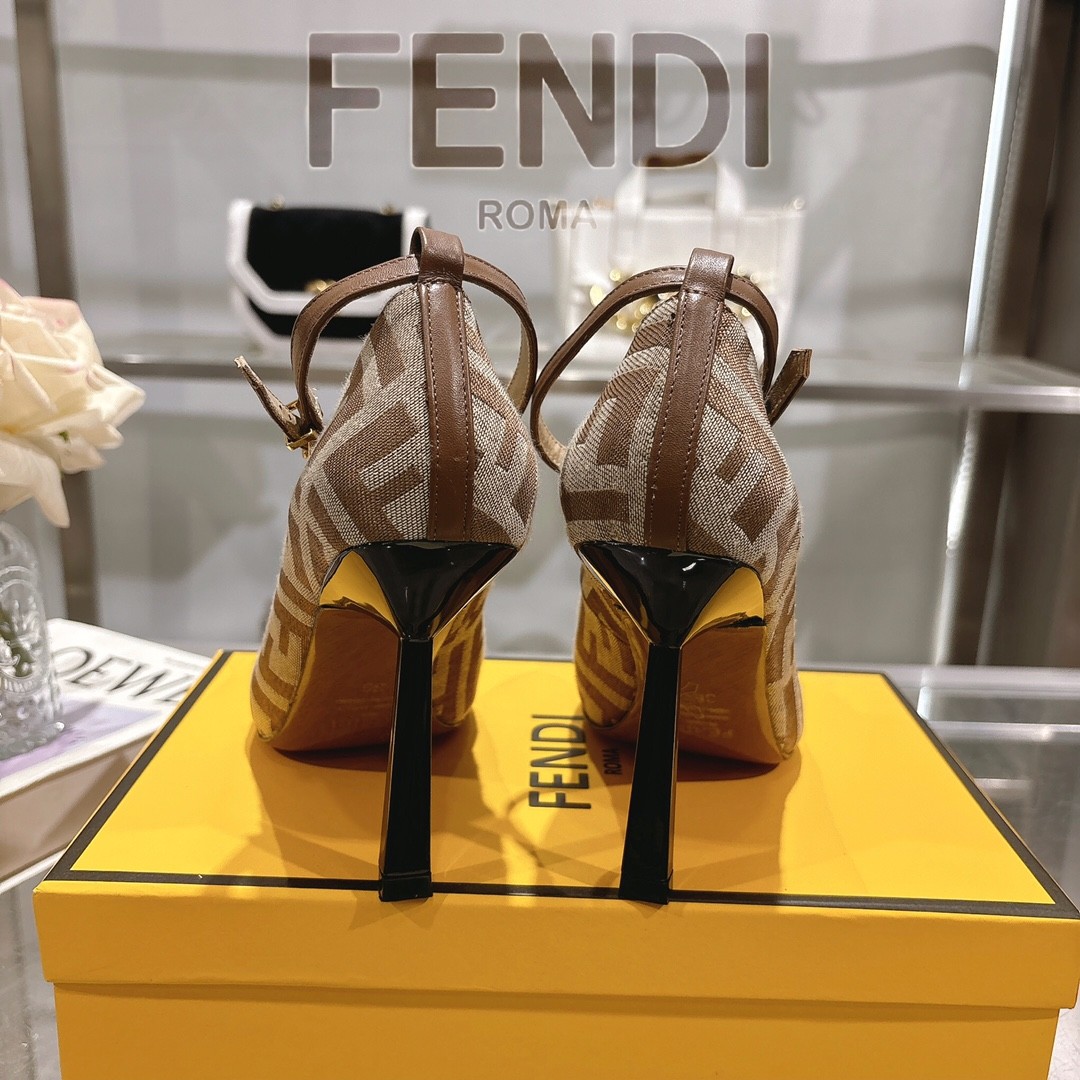 007 30123108 size  35-41