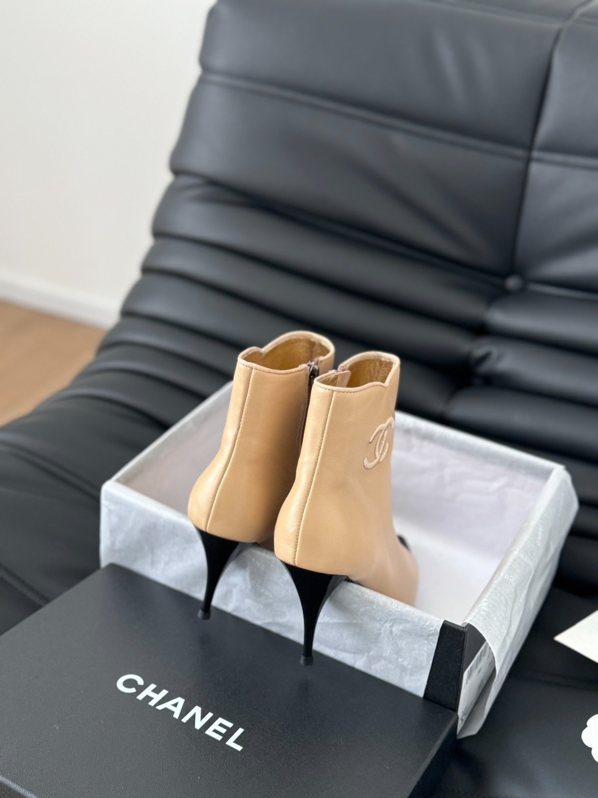 077 38123126 size 35-39