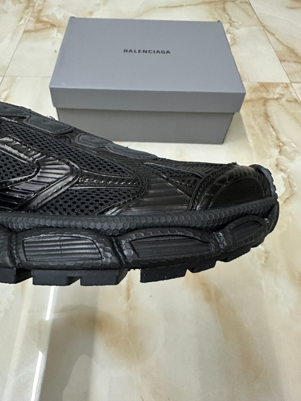 003 40123133 size 35-46