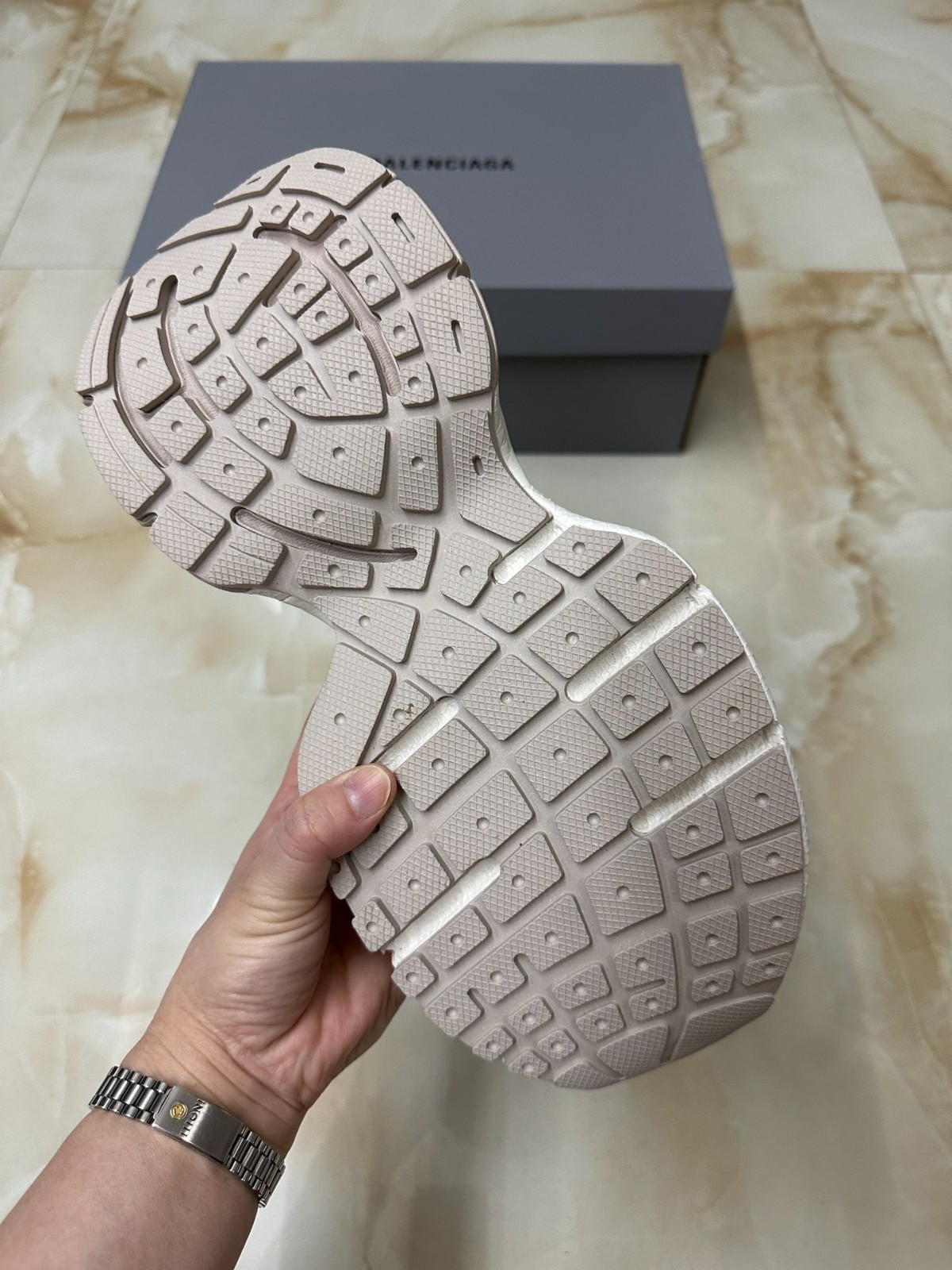 002 40123133 size 35-46