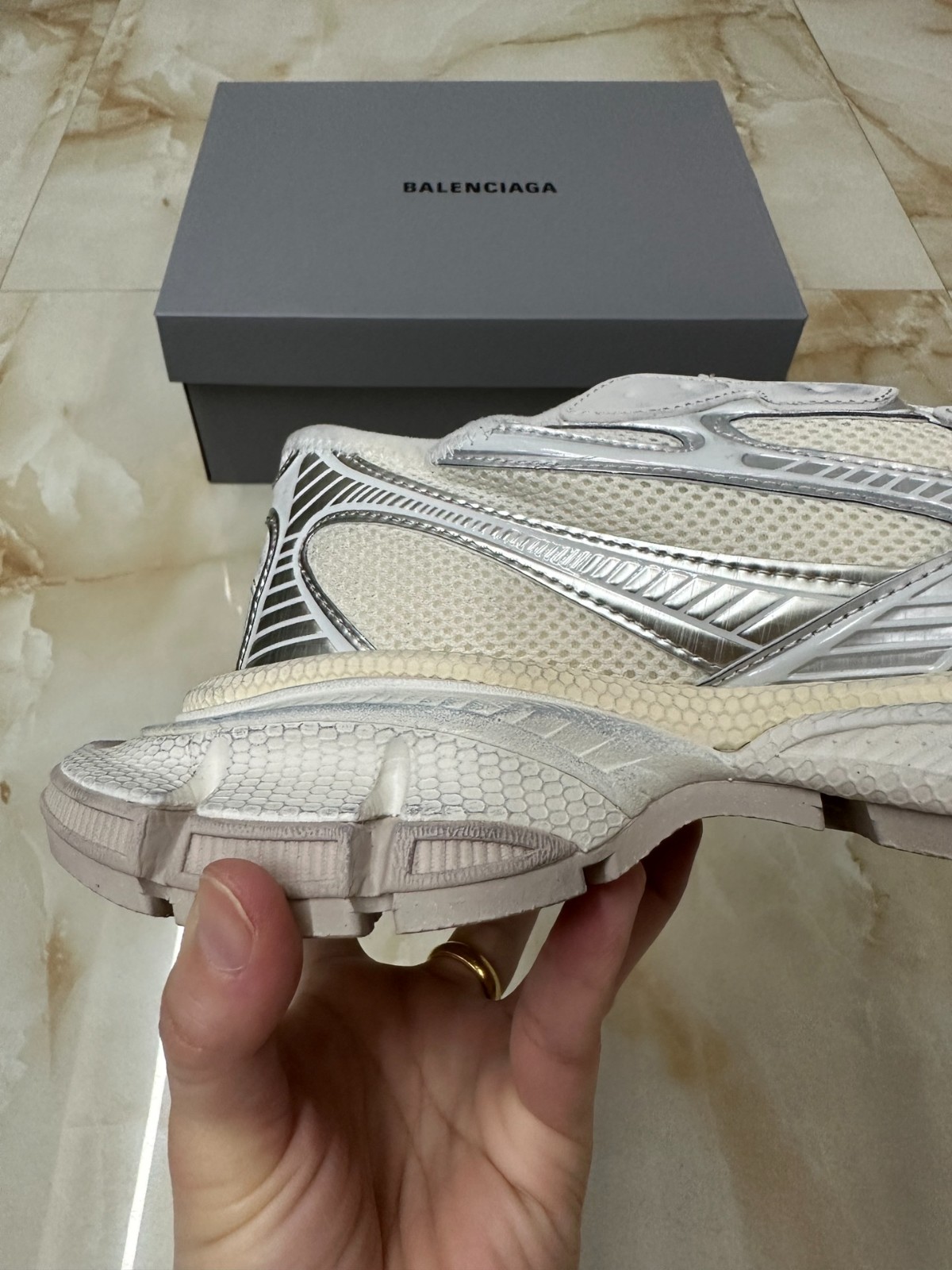 002 40123133 size 35-46
