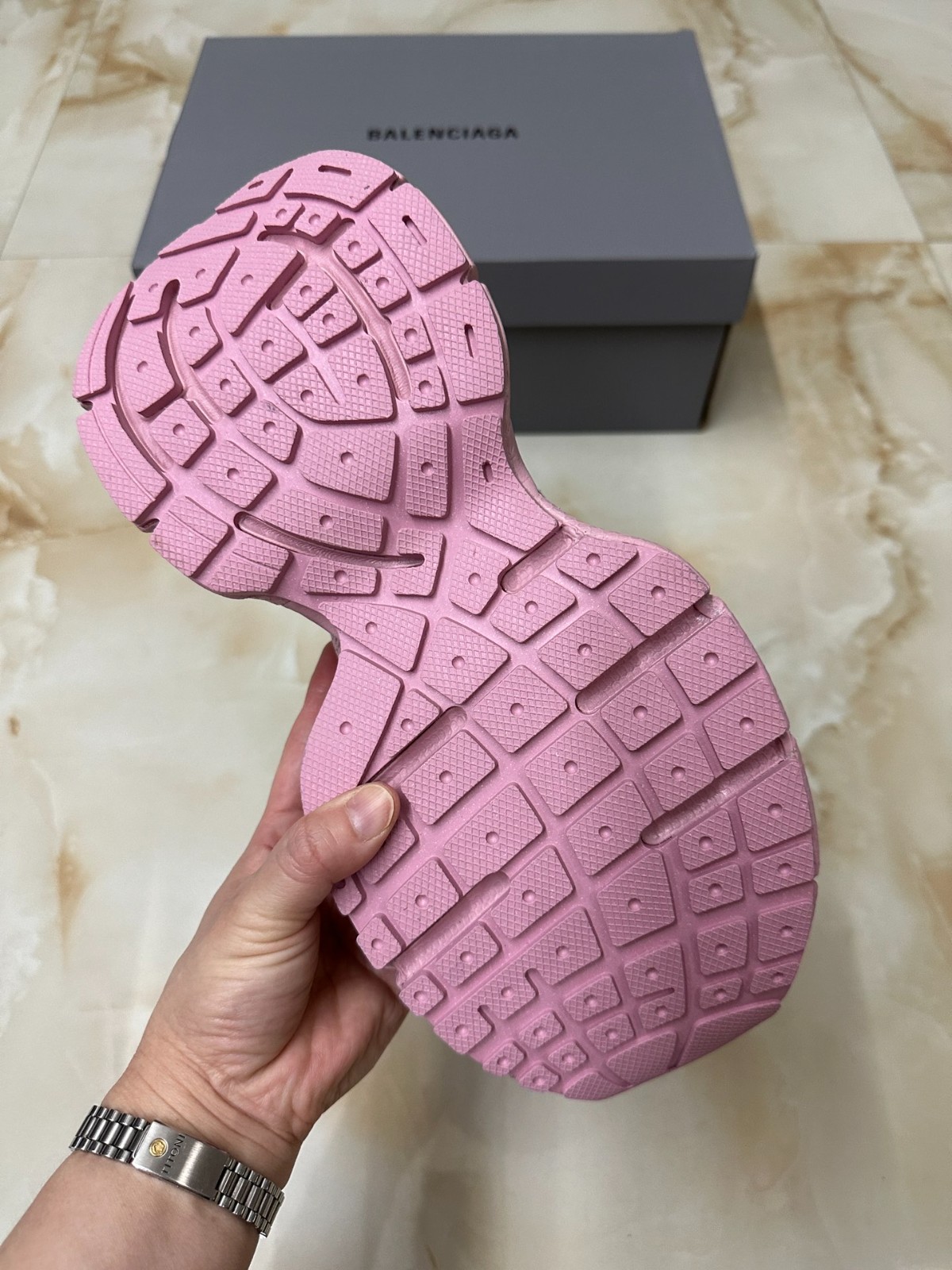 001 40123133 size 35-46