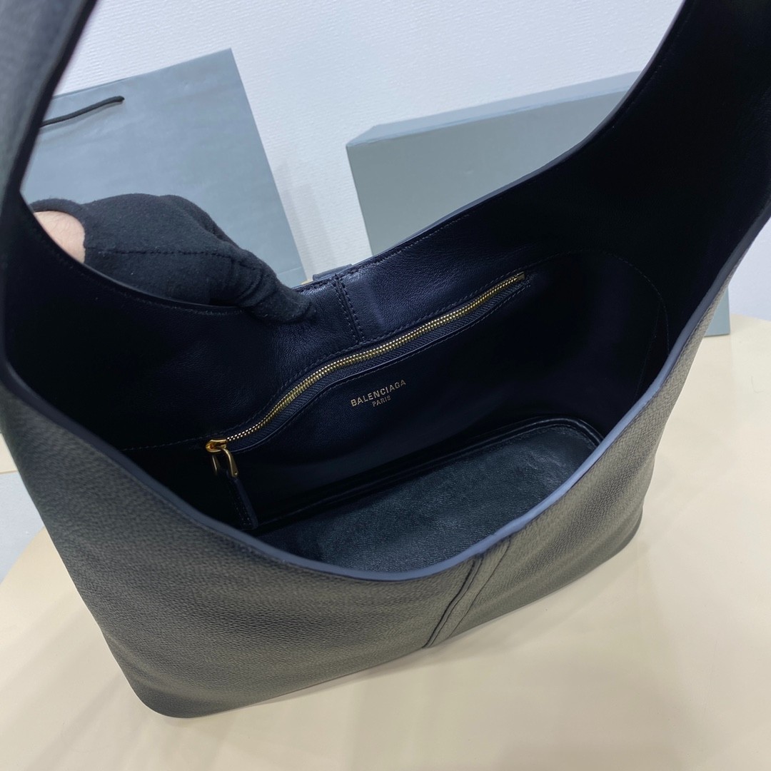 040 90123232 size 35x61.9x9.9cm