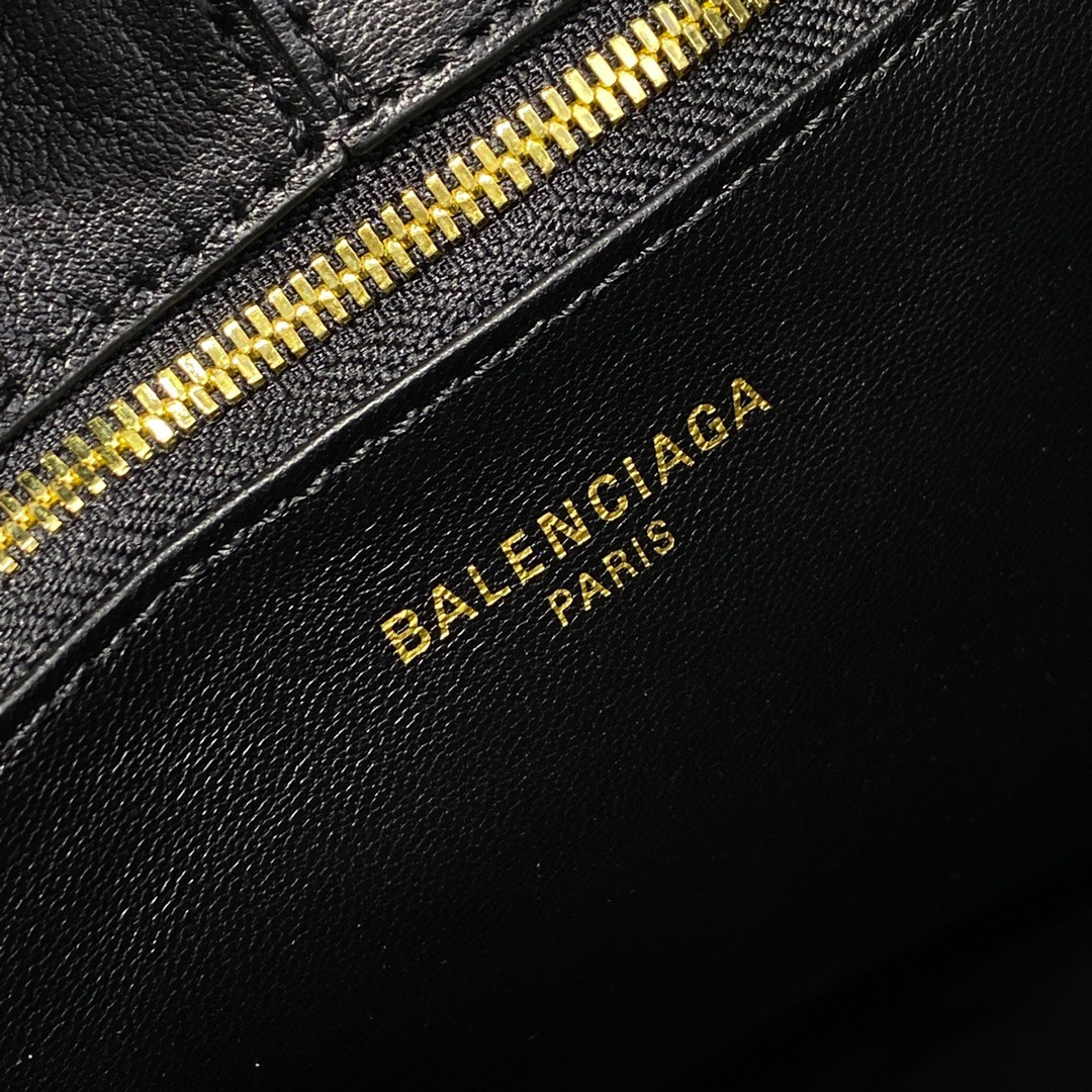 040 90123232 size 35x61.9x9.9cm