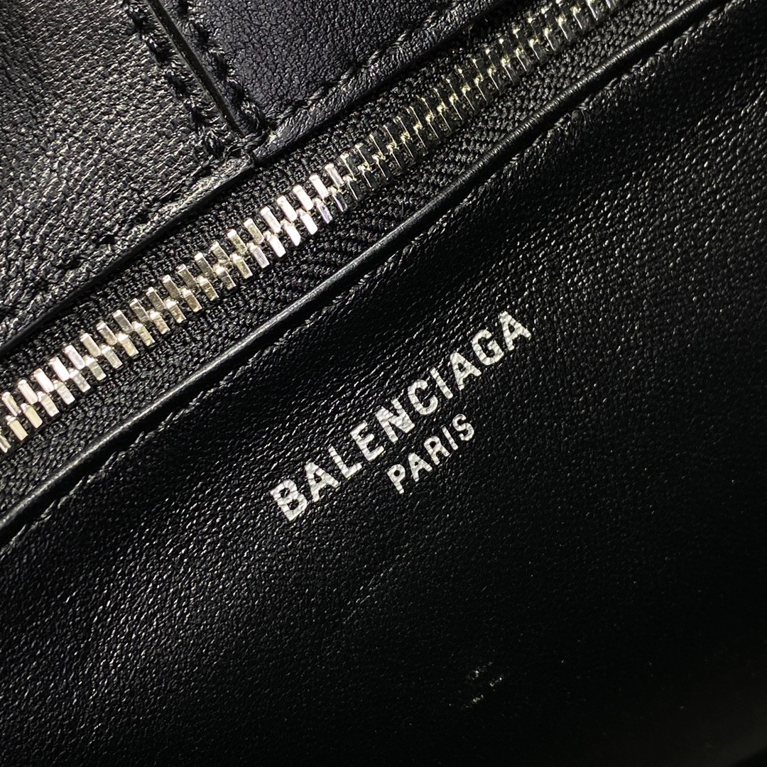 039 90123232 size 35x61.9x9.9cm