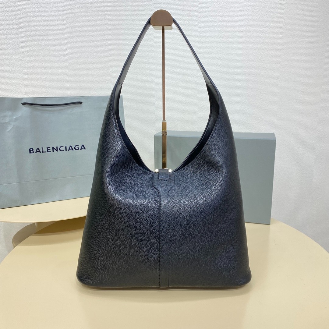039 90123232 size 35x61.9x9.9cm