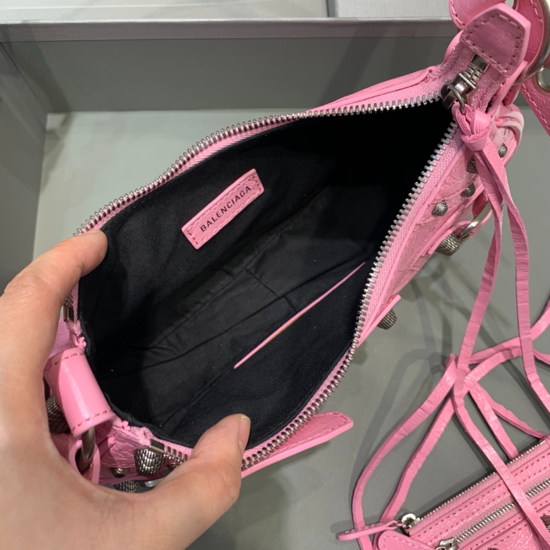 035 64123198;72123201 size 26x12x6cm;size 33x16x8cm