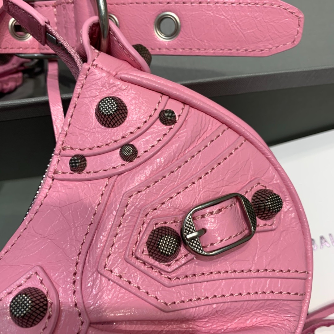 035 64123198;72123201 size 26x12x6cm;size 33x16x8cm