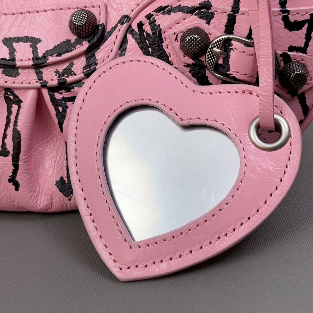 011 78123209 size 26x16x10cm