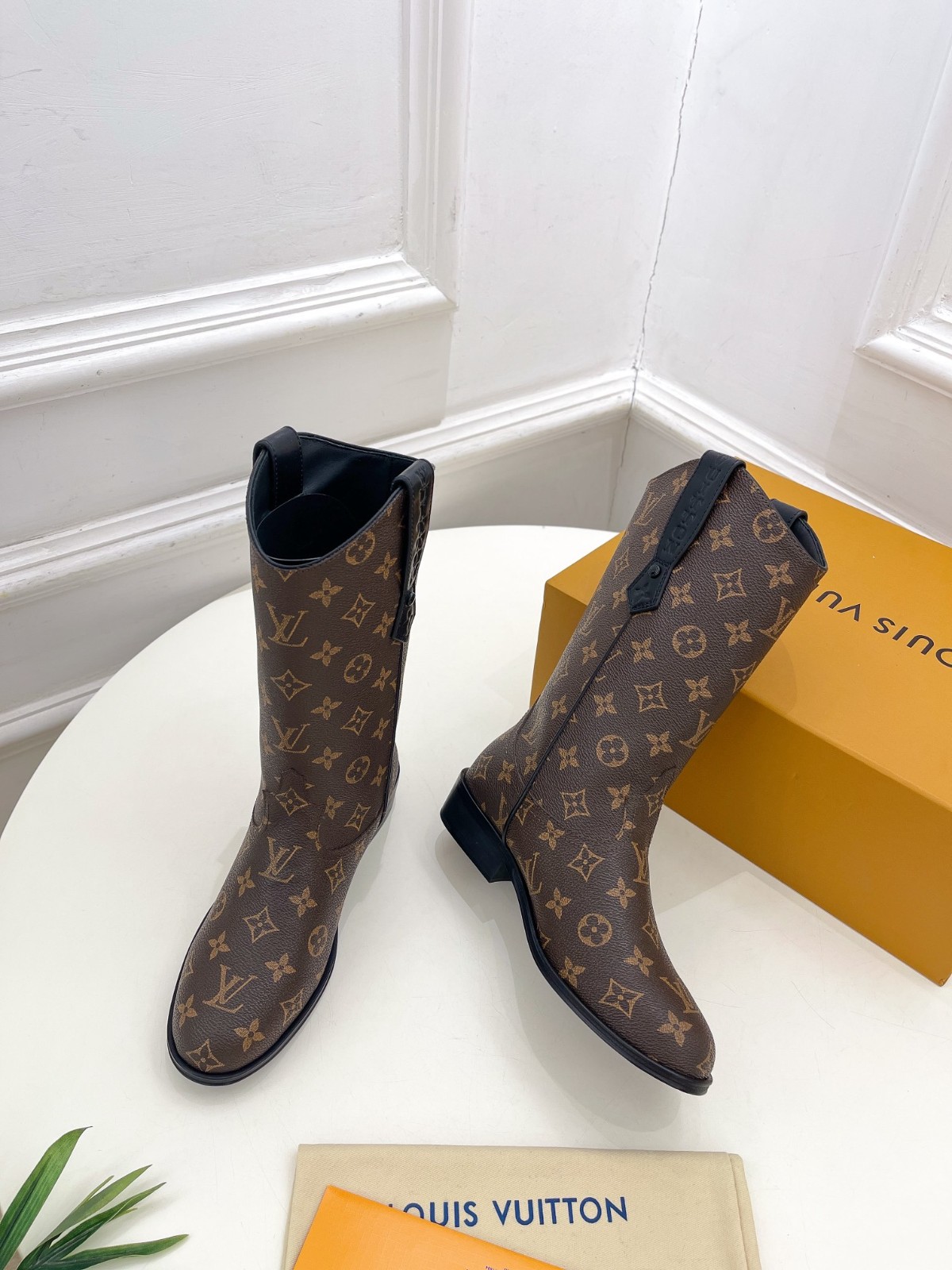 089 45123148 size 35-46