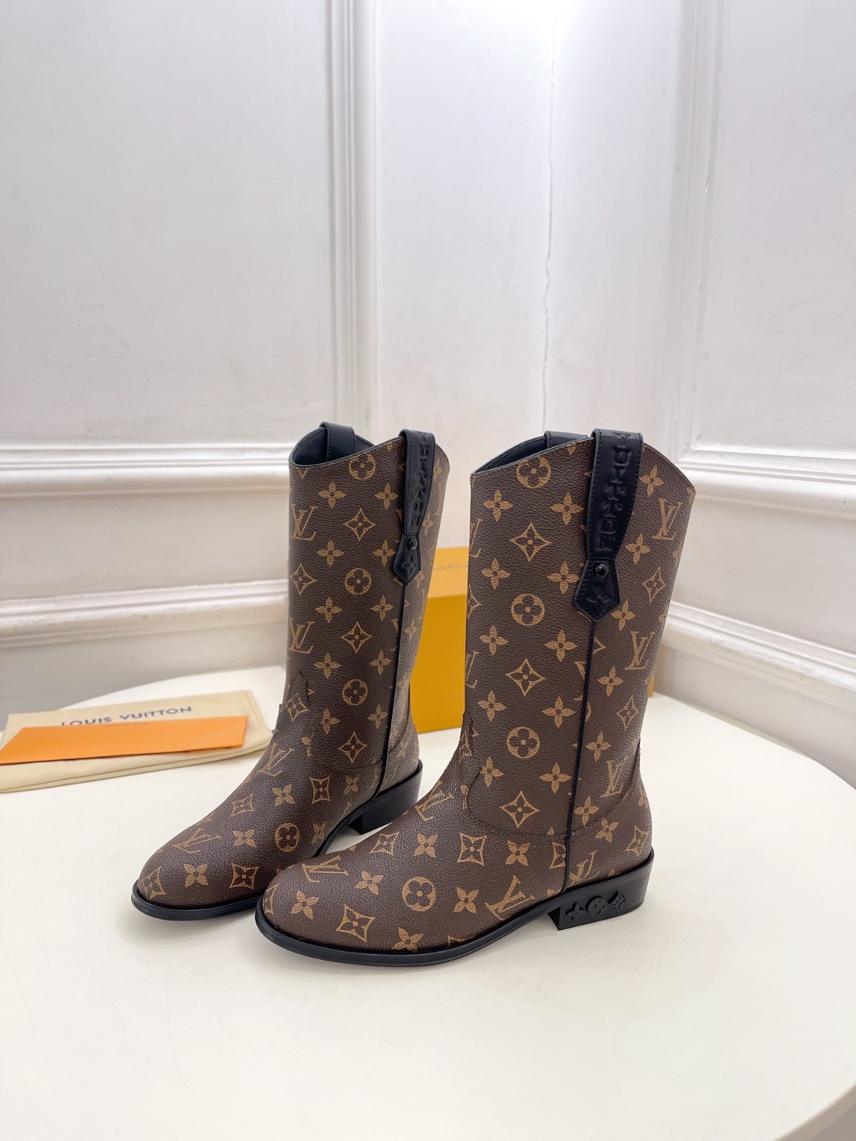 089 45123148 size 35-46