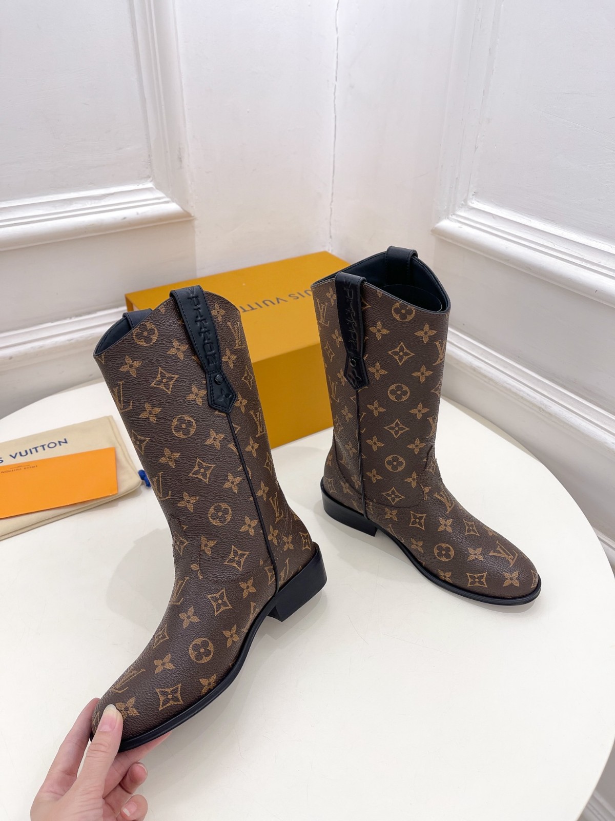 089 45123148 size 35-46