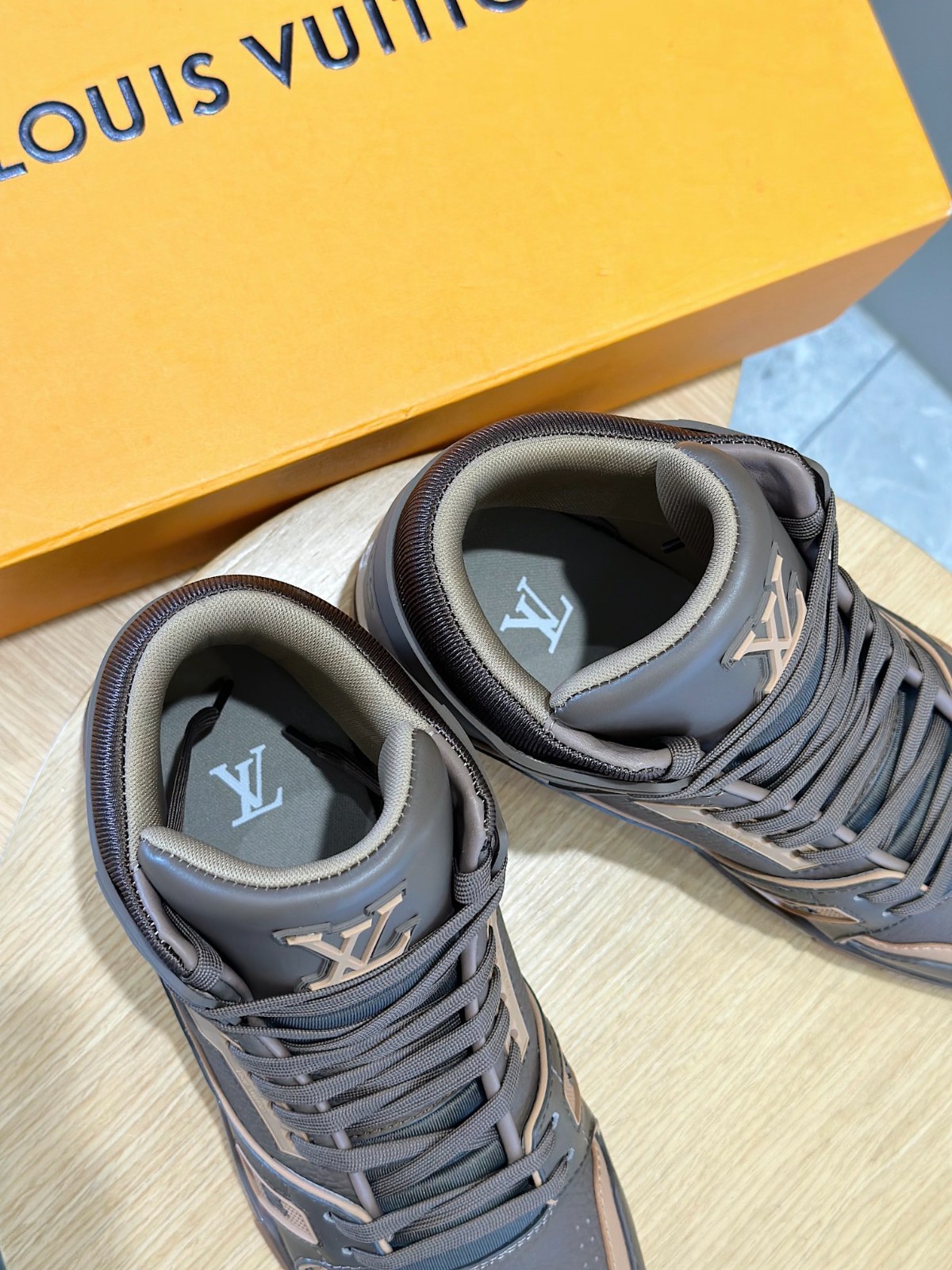 024 52123164 size 38-45