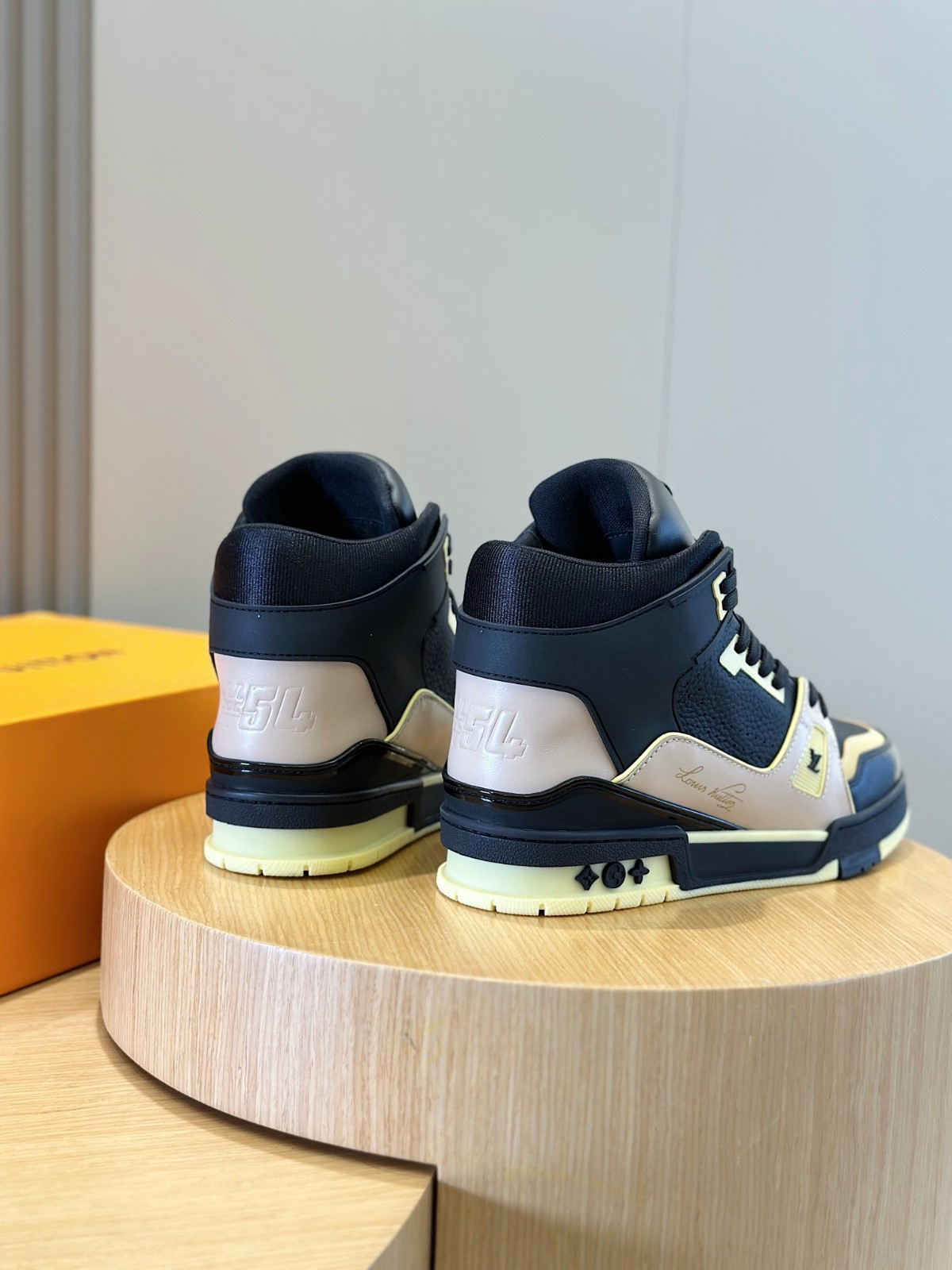 021 52123164 size 38-45