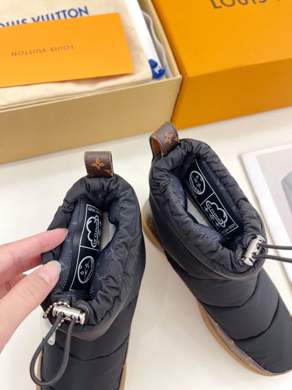 003 34123118 size 35-41